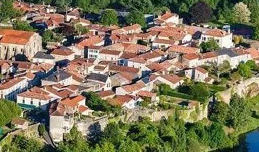 吐鲁番回乡建别墅为什么一定要选专业乡墅公司